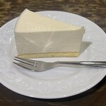 ヴェルデ - レアチーズケーキ　400円（税込）
