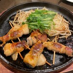 Hiroshima Fuu Okonomiyaki Momijiya - もみじ屋神田店(ぶた肉のしそ巻)