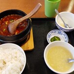 中国料理 東昇餃子楼 - 石焼麻婆豆腐定食