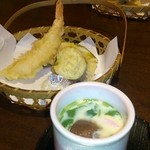 和食割烹 馬左来 - 1000円の定食にはこれも付いてます