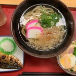 東尾道食堂 - 料理写真:これで695円