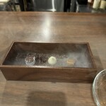 カエンネ - 焼き菓子の下がくっついたまま食べたら、ローズヒップの香りがした。(けど勿論美味しくないです。）