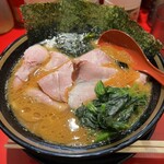 横浜家系ラーメン 本郷家 - 