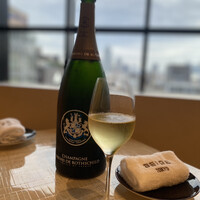ベージュ アラン・デュカス 東京 - 