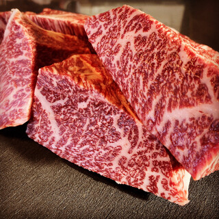 宮崎牛赤身肉にこだわったメニュー構成