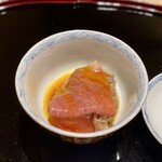 懐石 山よし - 松坂牛A5・アスパラ・トマト すき煮 卵黄掛け