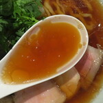 饗 くろ喜 - 醤油そば/スープ