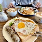 COFFEE AND BAKED LOCASA - 料理写真:この日のオーダー