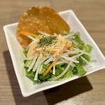個室居酒屋 すみ田 - 大根とリーフのマヨサラダ　餃子の皮と友に