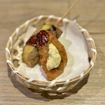 Koshitsu Izakaya Sumida - 揚げ物２種　鰆大葉フライと新玉ねぎ