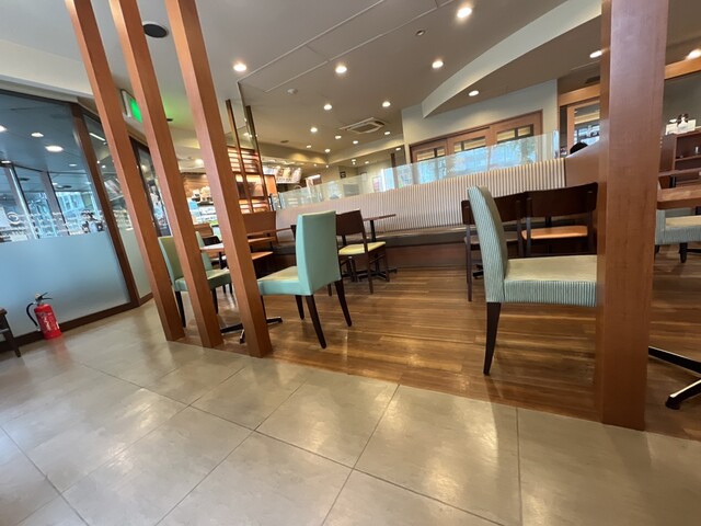 Cafe de Crea Nishihonchoten photo 4