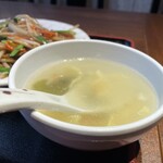 中華居酒屋 三国 - 卵スープ　温い笑