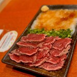 Taishuubanikusakaba Fujinouma - 馬肉のたたき