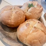 La Coquina cerveceria - 渋いちベーカリーの丸パン