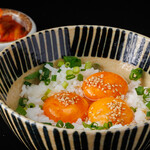 情熱焼肉ファイティングマン - トリプル卵かけごはん