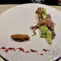 鉄板焼き あさひ - ホタルイカと春野菜。ワインにめっちゃ合います。