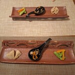 和酒 和食 御結び - お通し(筍の煮物、ひじきの煮物、アスパラと人参の辛子和え)