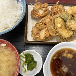 横浜港湾飲食企業組合大棧橋食堂 - 天ぷら定食（500円）・ご飯大盛り