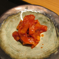 焼肉家 KAZU 神楽坂 - 大根キムチ