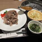 肉の楽家 - 