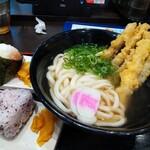 資さんうどん 戸島店 - 