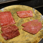 西麻布 焼肉 X - 但馬玄ヒレ/カルビ/サーロイン。神戸牛ハラミ