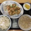 みちもり食堂 - 定食は無し。各注文だったので、鳥唐揚げ、豚汁、めしを単品注文。