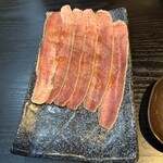 Horumon Yakiniku Kenari - 