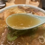 たきちゃんラーメン - スープ