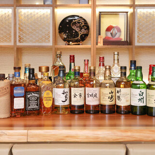 A wide variety of drinks are available for free. Rare alcohol is also available for a fee.