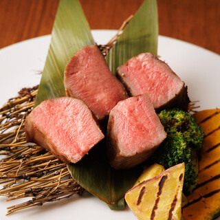 当店名物『牛タンの創作料理』