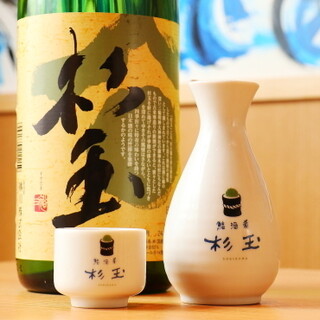 Enjoy carefully selected pure rice sake at a reasonable price ♪ Seasonal limited editions available!