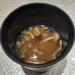 博多 鮨 貴山 - なめこ味噌汁→酒の後は格別にうめぇ