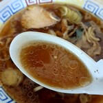 teuchira-memmiura - オイリーで熱々のスープ