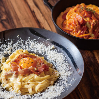 『カルボナーラ』『ナポリタン』こだわりパスタ2種