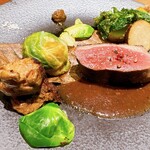 Miura Ryouriten - ペリゴール産鴨胸肉の朴葉薫り焼き 腿肉のカスレと手羽元のコンフィ