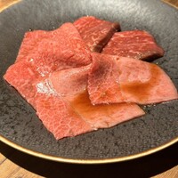 和牛とタン 焼肉 とみ 新橋本店 - 