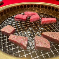 和牛とタン 焼肉 とみ 新橋本店 - 