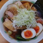 よし川家 - 料理写真:チャーシュー麺&白髪ねぎ&メンマ&煮玉子