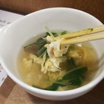 キッチン ブルー グローブ - 卵スープの具材