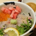 海鮮丼 日の出 - 