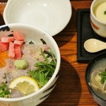 海鮮丼 日の出 - 