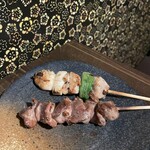 秘伝手羽先唐揚げと地鶏 焼き鳥 和個室 居酒屋 鳥心 - 