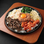 철판구이 김치비빔밥
