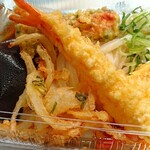 Marugame Seimen - えび天うどん弁当