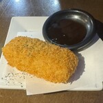 シーフードスタンド パチョレック ハナタレ - カニクリームコロッケ