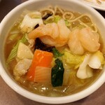 好々亭 - 取り分けて。海老がクルッとしてる^ ^。