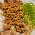 麺や 清流 - 近めで