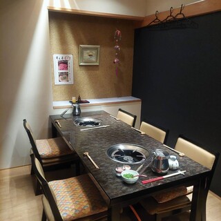 ３名〜６名様のお部屋です