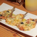 遊食屋 彩菜 - イワシのピザ風オーブン焼き